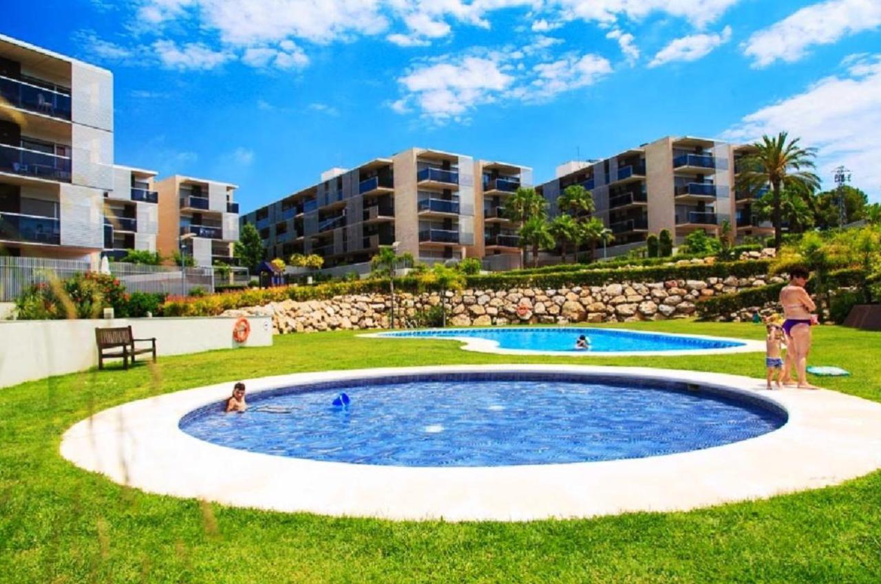 Paradise Village Hogaristic Salou Exterior photo
